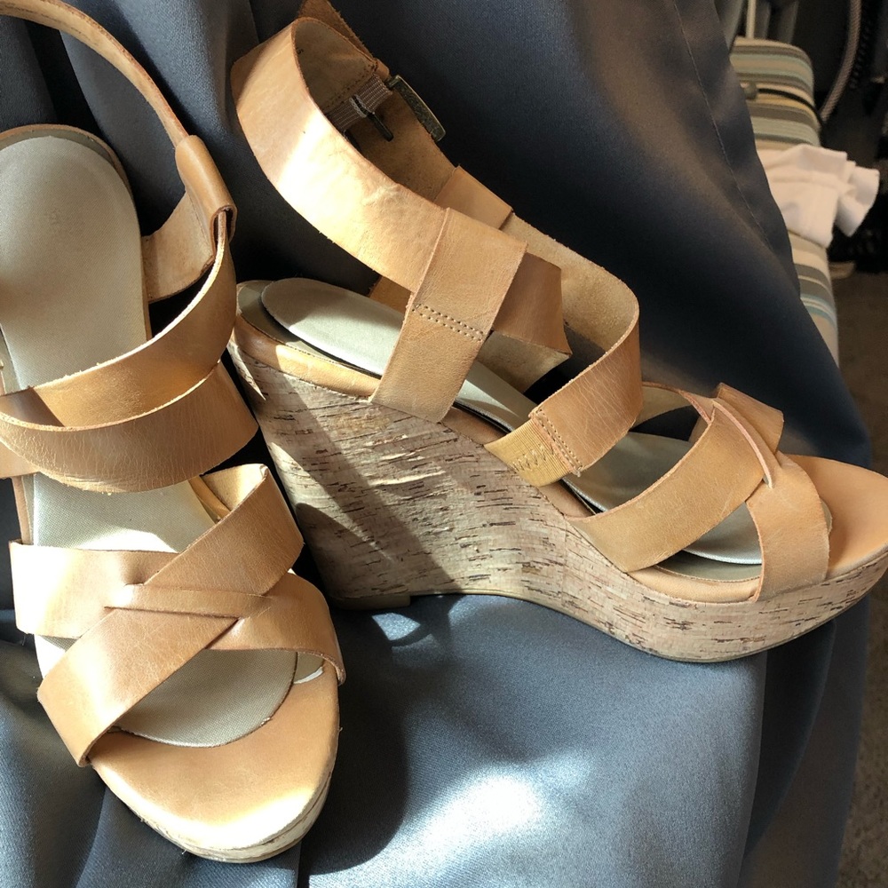Me Too Tan Wedges
